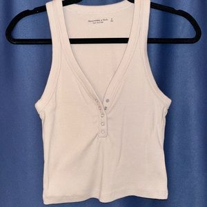 A&F Henley Crop Tank
